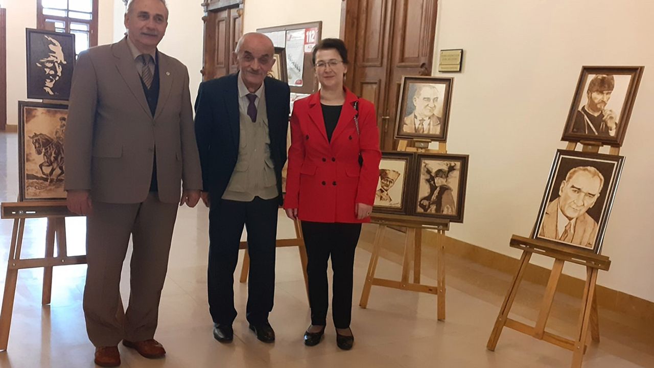 Bilecik’te 'Atatürk' konulu resim sergisi açıldı