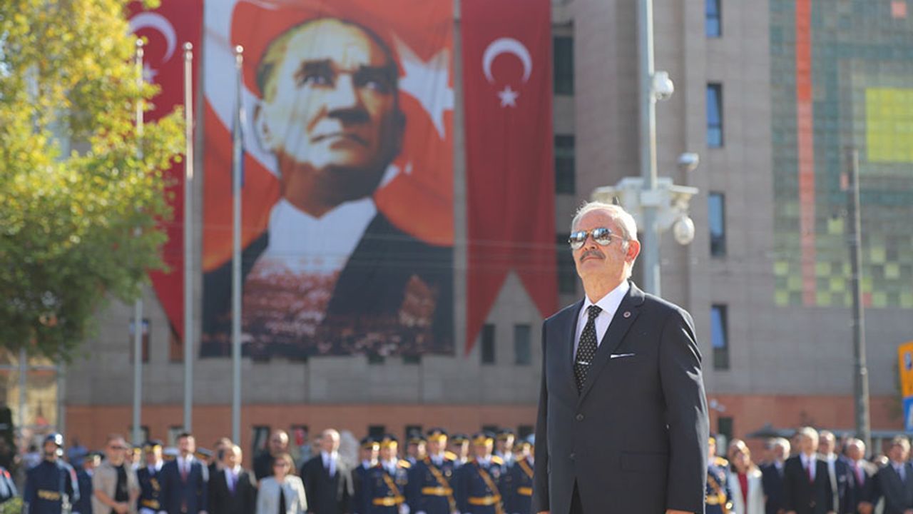 Başkan Büyükerşen'den 30 Ağustos mesajı
