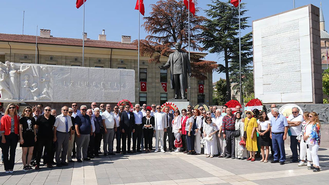 İYİ Parti Eskişehir'de Zafer Bayramı kutlaması