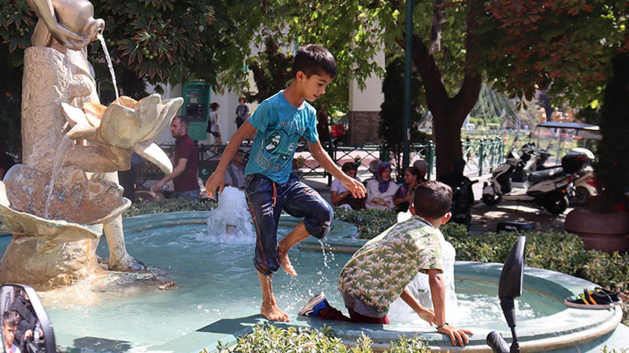 Eskişehir'de sıcaktan bunalan çocukların tehlikeli oyunu!