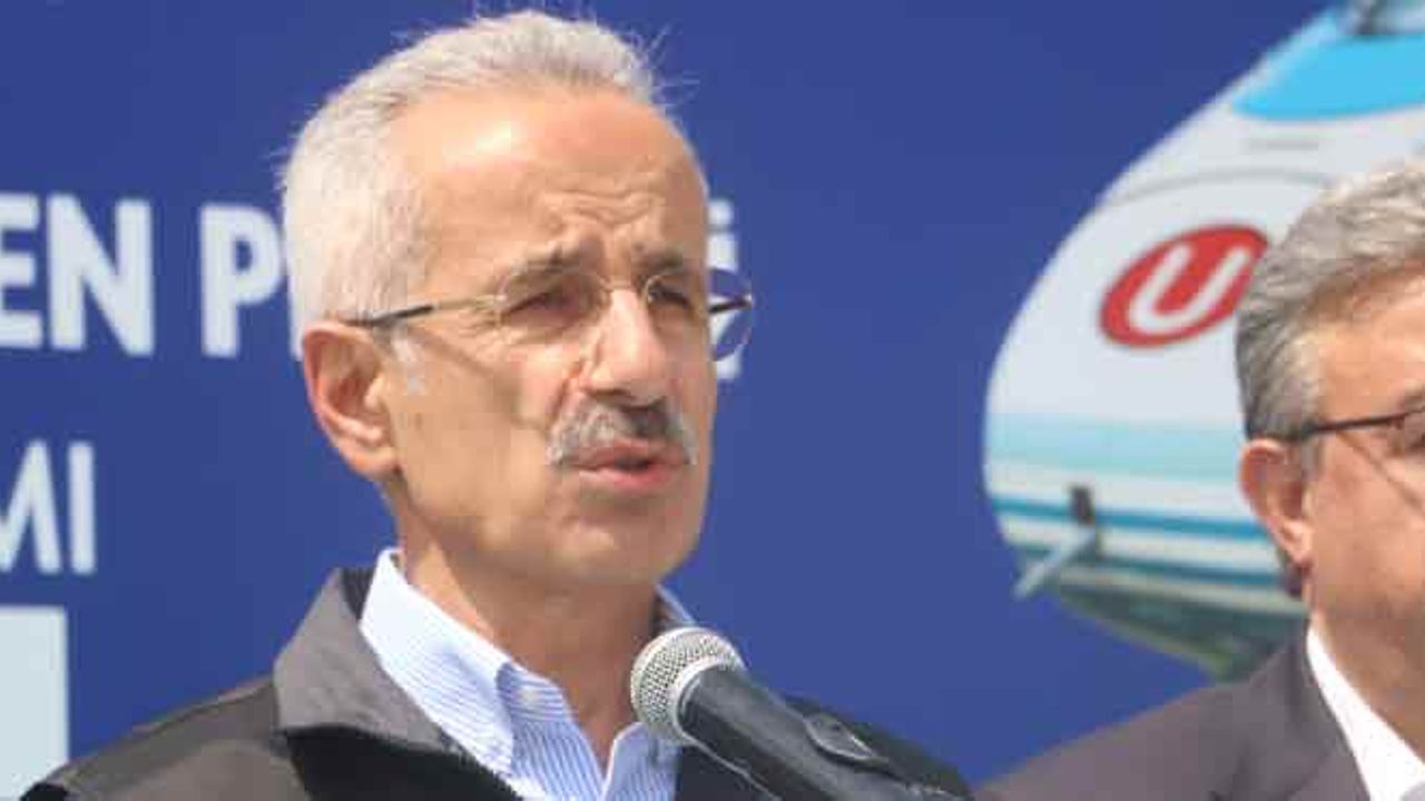 Bakan Uraloğlu, demiryolu yük ve yolcu taşımacılığı rakamlarını açıkladı