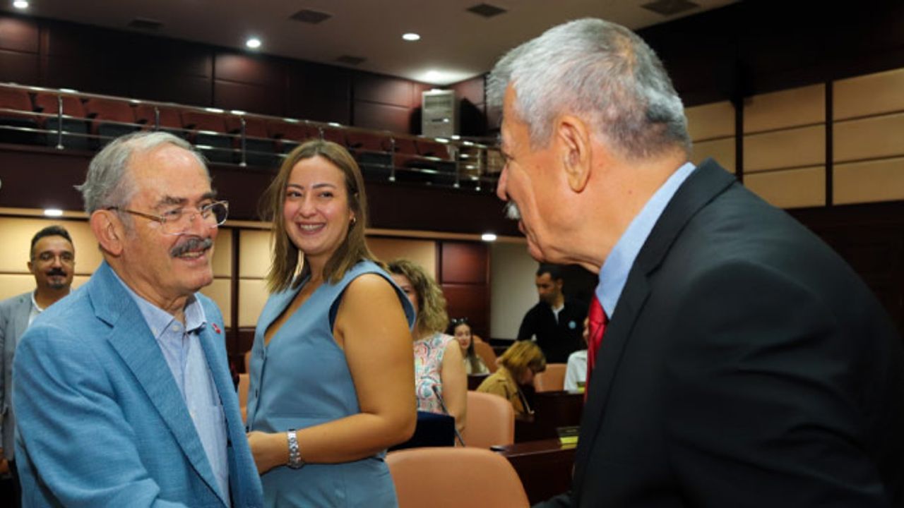 İzmir Yerel Yönetimler Kurulu'ndan Başkan Büyükerşen’e ziyaret