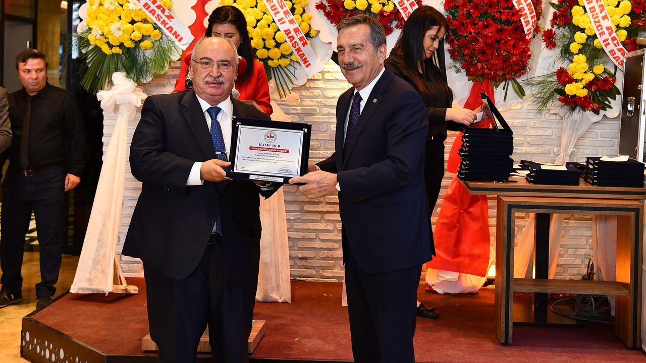 Başkan Ataç’a bir ödül daha