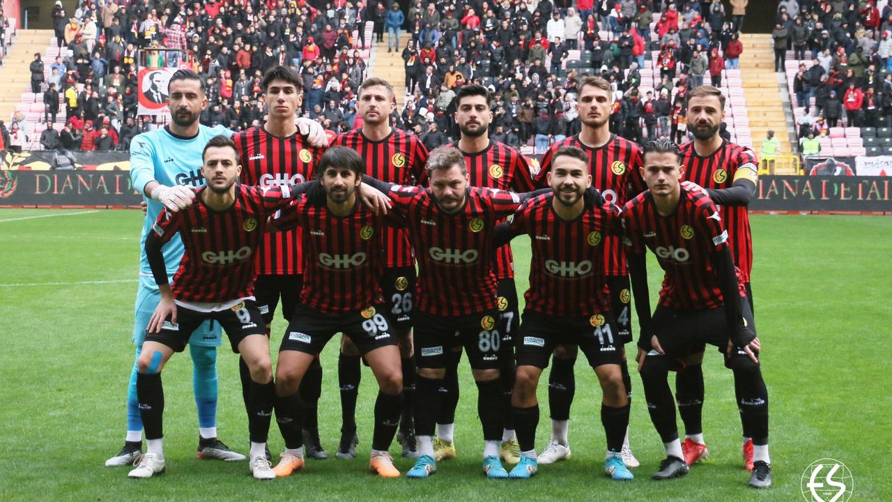 Gölbaşı Belediyespor maçında 3 puan Eskişehirspor'un