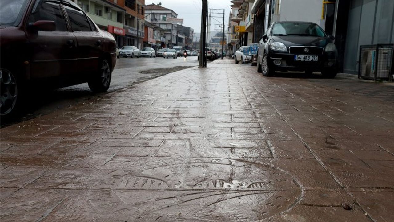 Sakarya Akyazı'da Ada Caddesi'ne yeni çehre