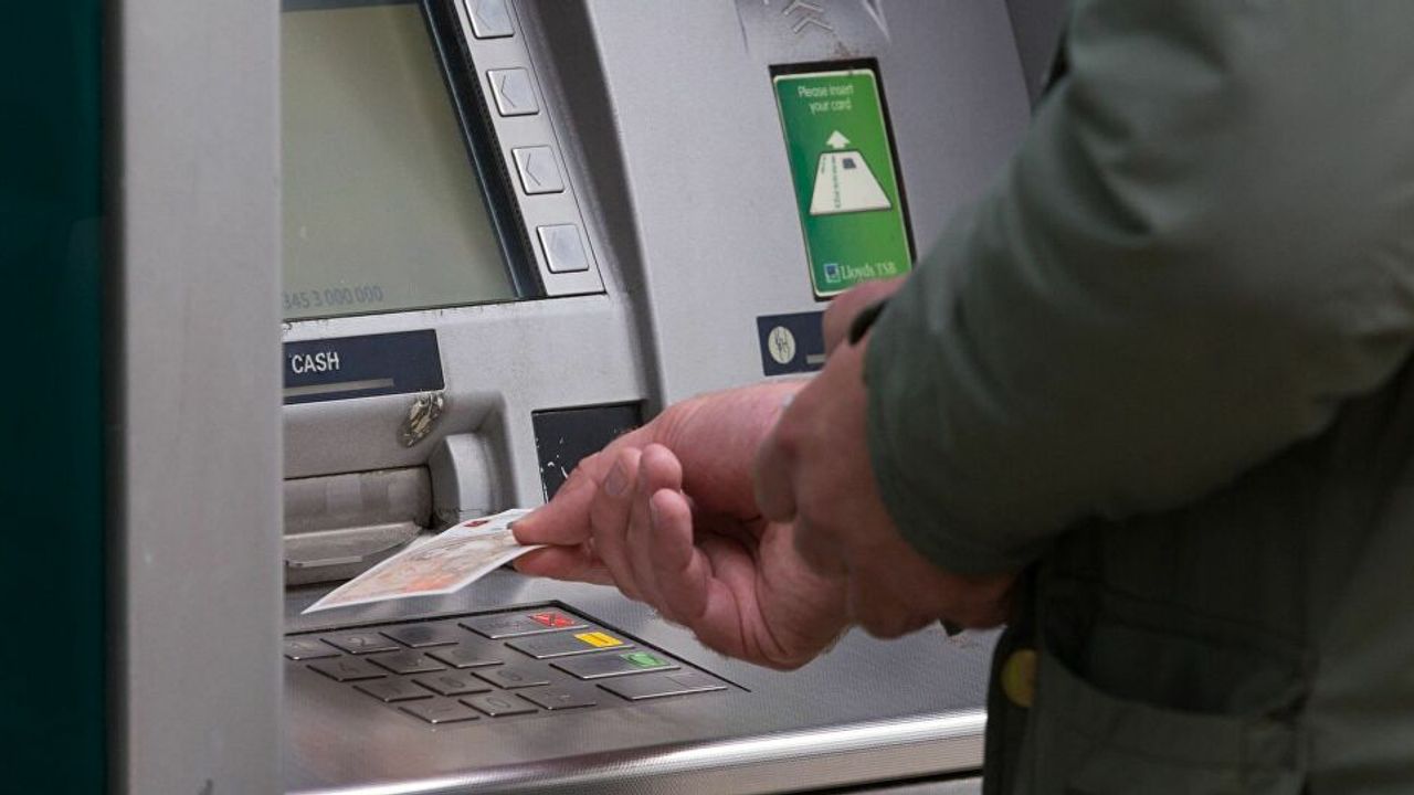 ATM Düzenlemesi: Para Çekme Limitlerinde Değişiklik!