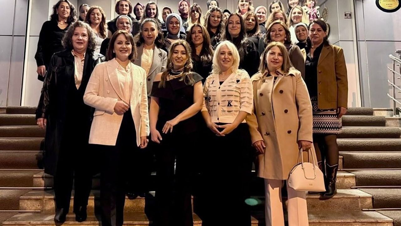 Polis Eşleri Derneği Bilecik Şube Başkanı Bozüyük’te üyelerle buluştu
