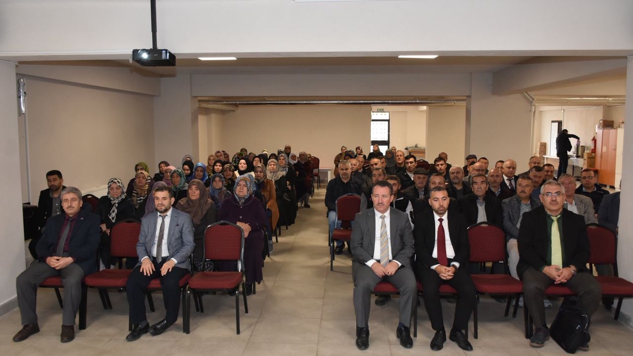 Bilecik’te umreye gideceklere hazırlık semineri düzenlendi