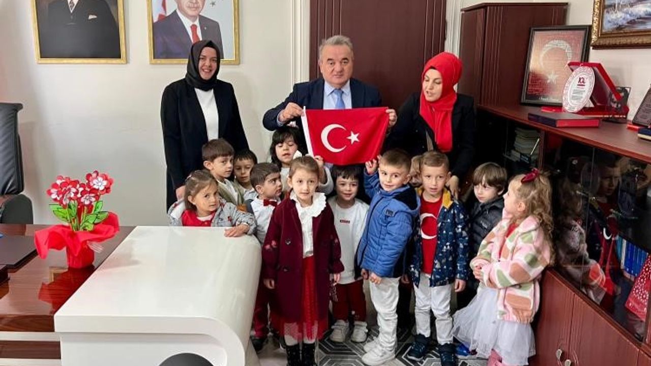 Kutsal emanetler Kaymakama emanet edildi