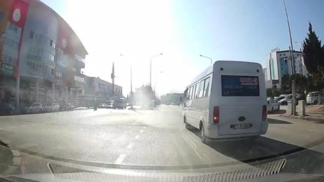 Yolcuların canını hiçe sayıp kırmızı ışığa bile bakmadı!