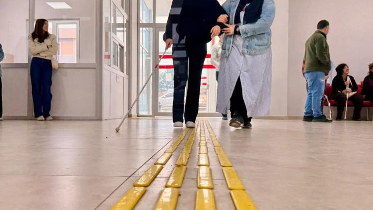 Öğrenciler görme engelli bireylerin dünyasını deneyimledi