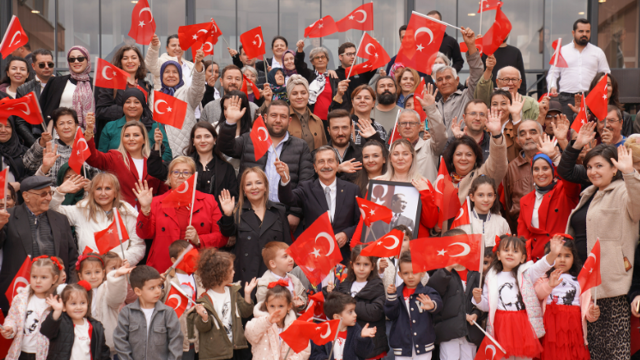 Eskişehir'de çocuklar ve büyükler Cumhuriyet coşkusunu yaşadı