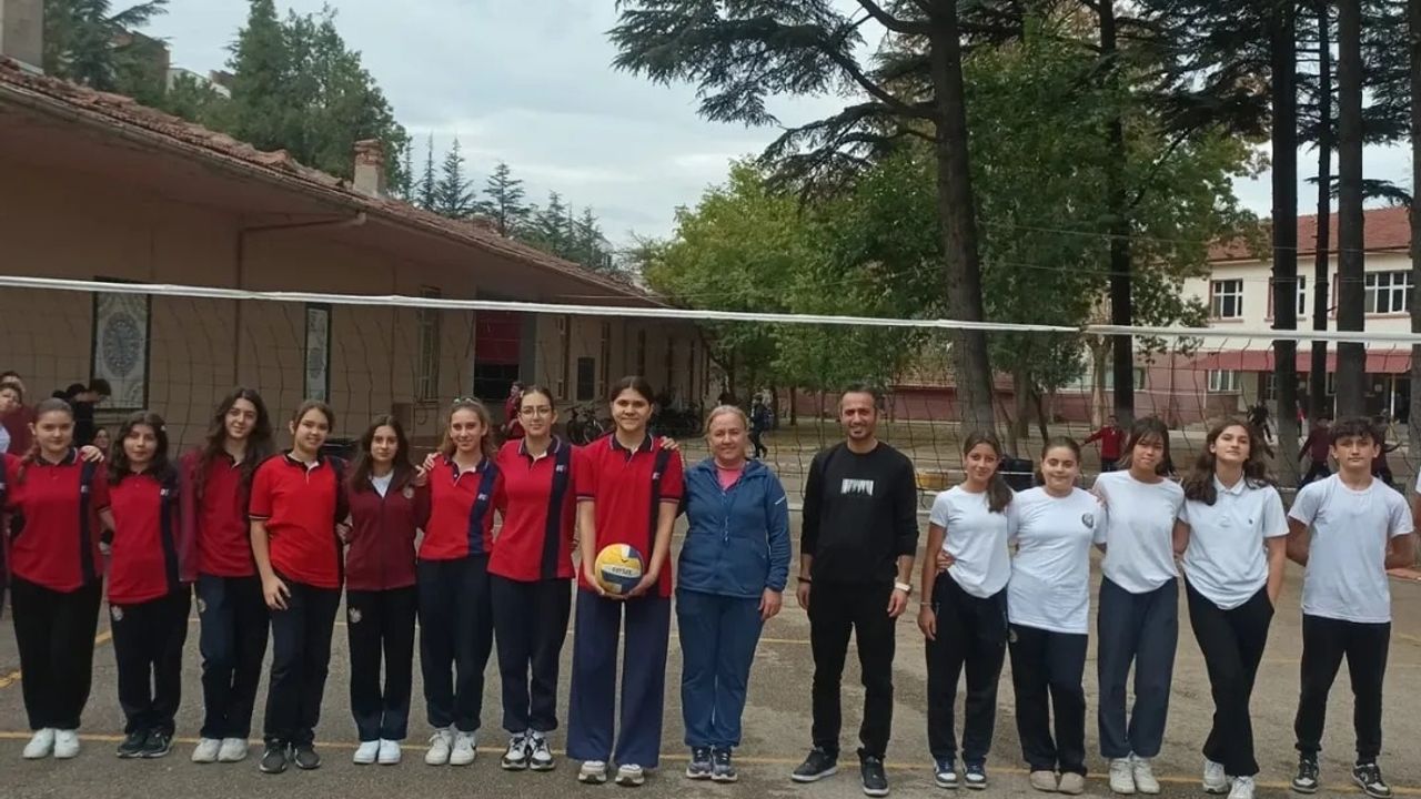 Öğrenciler bayramı turnuva ile kutladı