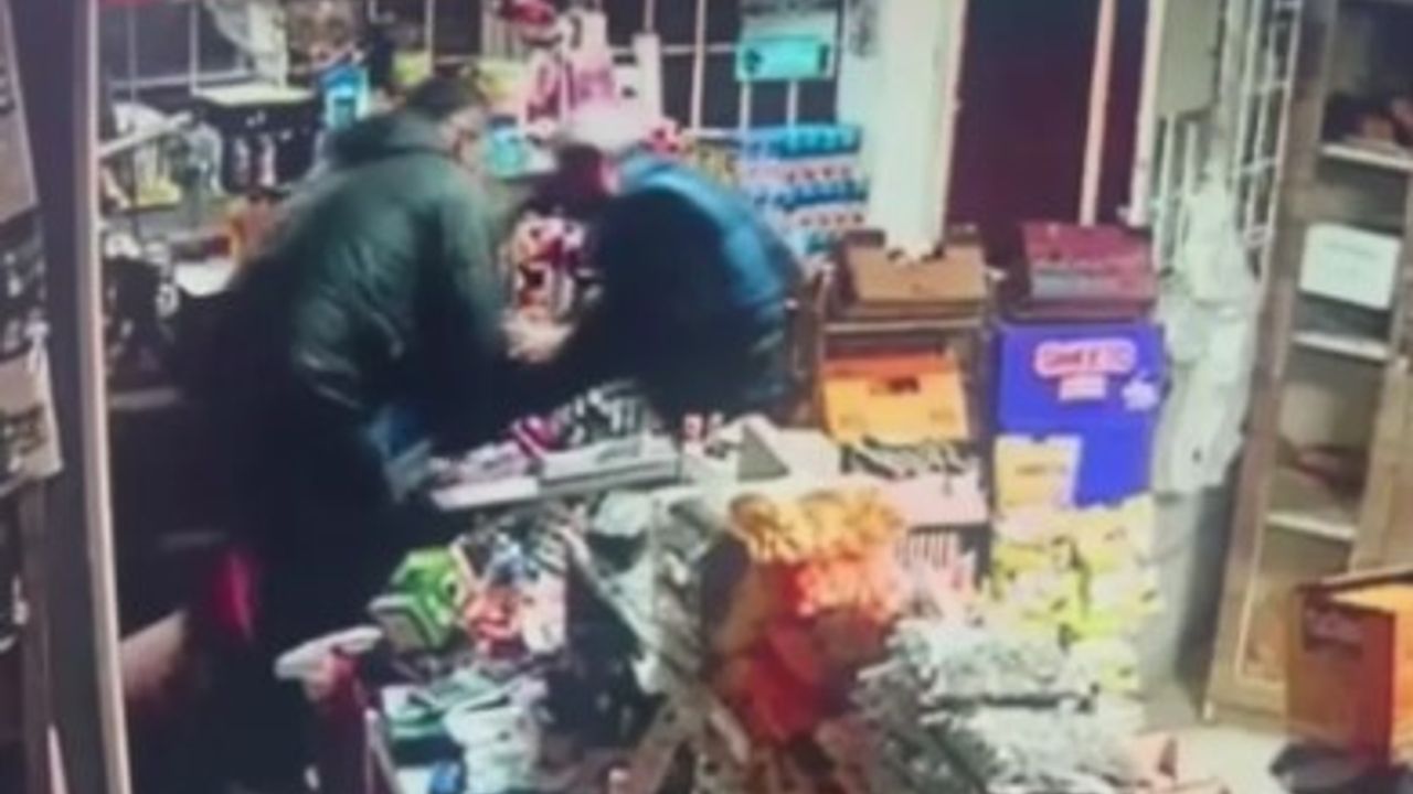 Şeker boğazına kaçtı, babasının refleksi hayatını kurtardı