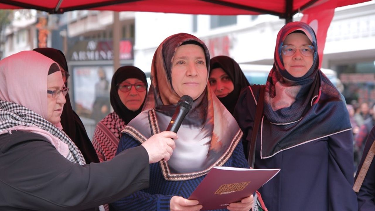 Saadet Partisi Kadın Kolları çocuklar için sahaya çıkıyor