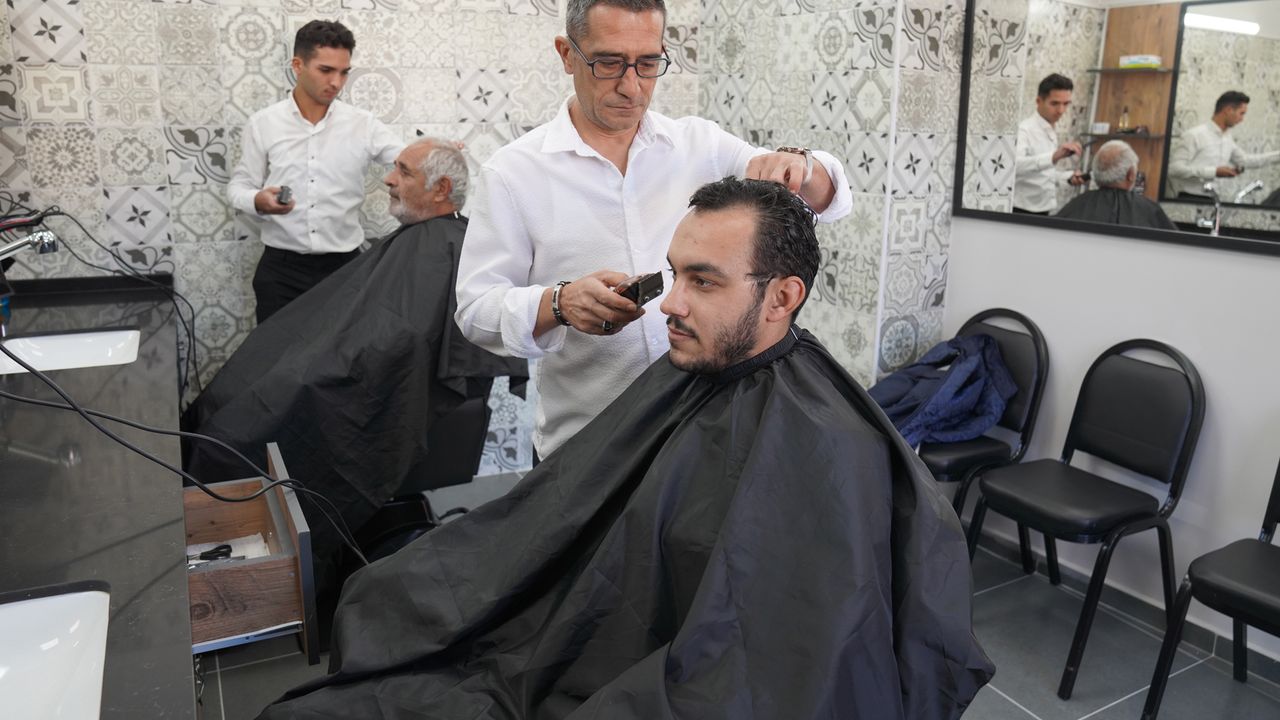 Türkiye’nin ilk kent berberi Eskişehir'de açıldı!