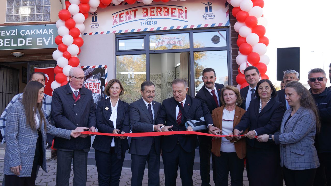 Eskişehir’de Türkiye’nin ilk Kent Berberi hizmete açıldı!