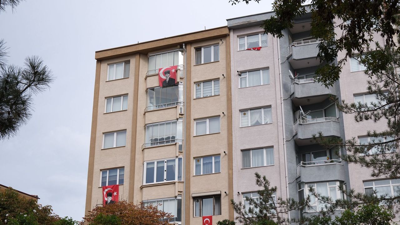 Eskişehir 29 Ekim'de kırmızı beyaza büründü