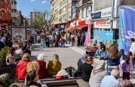 Eskişehir'de sokaklar yayalara kaldı müzik şehri sardı