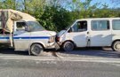 Osmaneli’nde iki araç kafa kafaya çarpıştı!
