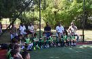 Aileler çocuklarını yalnız bırakmadı