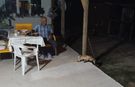 Eskişehir’de tilki sürprizi: Karnını doyurup sessizce uzaklaştı