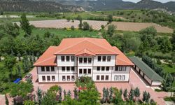Osmaneli Belediyesi Çocuk Kulübü ve Bebek Kütüphanesi faaliyete girdi