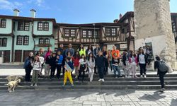 Sivrihisar turist akınına uğruyor
