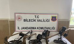 Bilecik'te tarihi eser bulmak için kazı yapanlara suçüstü