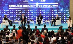 Bakan Dönmez TEI’de üniversitelilerle bir araya geldi