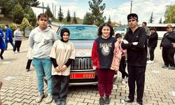 Özel gereksinimli öğrencilerin Togg'a binme isteğini geri çevirmedi