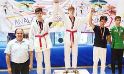 Eskişehirli sporcular madalyaları topladı