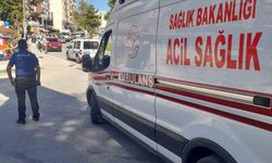 Otomobil ile bisiklet çarpıştı!
