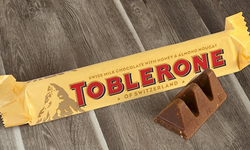 Toblerone çikolatalar topatılıyor mu? Toblerone çikolata içindeki yabancı madde ne?