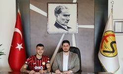 Eskişehirspor'da iki yeni transfer daha: İmzalar atıldı