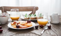 Rüyada Başkasının Evinde Sofra Görmek Ne Demek?