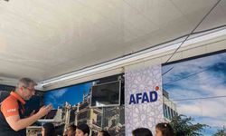 AFAD’ın ‘Deprem Simülasyon Tırı’ Afyonkarahisar’da gençlere tanıtıldı