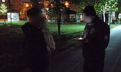 Eskişehir polisi parklarda 68 şahsı sorguladı