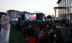 Kütahya Belediyesinden açık hava sineması etkinliği