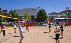 Eskişehir'de plaj voleybolu kursuna büyük katılım!