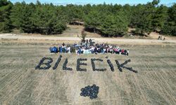 Topladıkları çöplerle 'Bilecik' yazdılar!