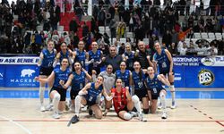 Bozüyük Belediyesi Kadın Voleybol Takımı, V. Bank’ı rahat geçti!