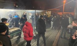 Taraftar ve futbolcular mangal başında bir araya geldi