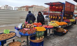 Eskişehir'de yılbaşı alışverişi başladı: Fiyatlar el yakıyor!