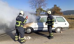 Bilecik'te seyir halindeki araç alev aldı!