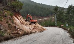 Alanya'da tehlikeli virajlarda bakım çalışması!