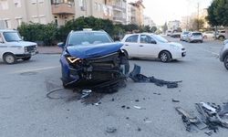 Antalya'daki kaza bir sürücü fenalaştı!