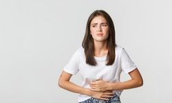 Karın ağrısı nasıl geçer? İşte karın ağrısını hafifletecek yollar
