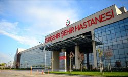 Eskişehir’de yürekleri ağza getiren olay: 3 yaşındaki çocuk 4. kattan düştü!