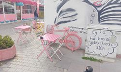 Eskişehir'de kafe masaları geçişi zorluyor